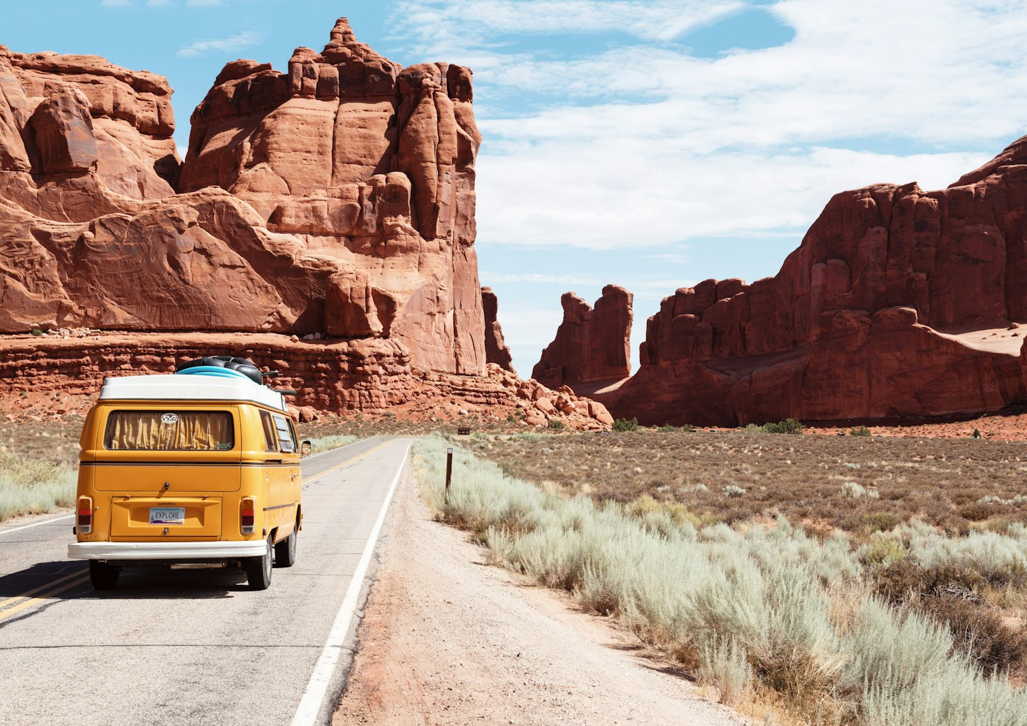 Travel Hacks to Save Money While Exploring